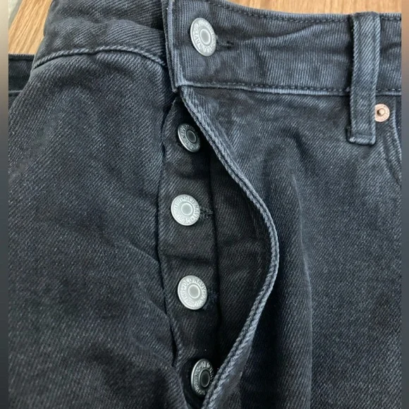 Old Navy High-Rise Curvy Straight Black Women’s Jeans - Picture 4 of 5